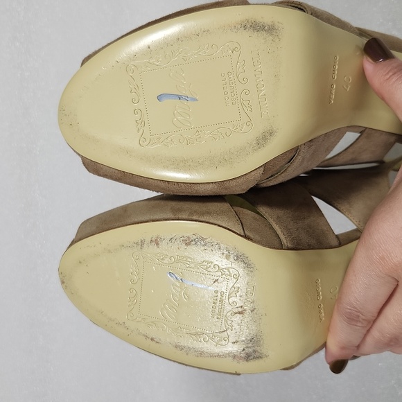 Bruno Magli Suede Sligback Peep-Toe Heels European Sz40 - Picture 12 of 16